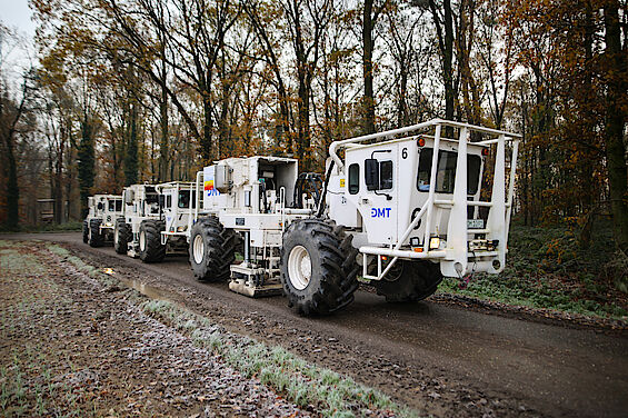 DMT Vibro Trucks - Tiefe Geothermie für Deutschland