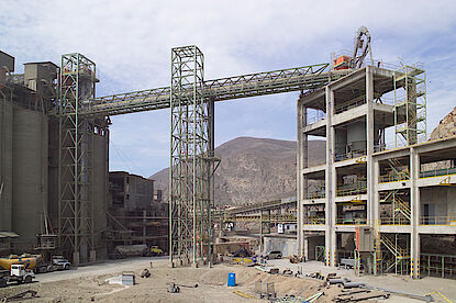 Unterstützung bei der Infrastruktur einer Baustelle in Peru 